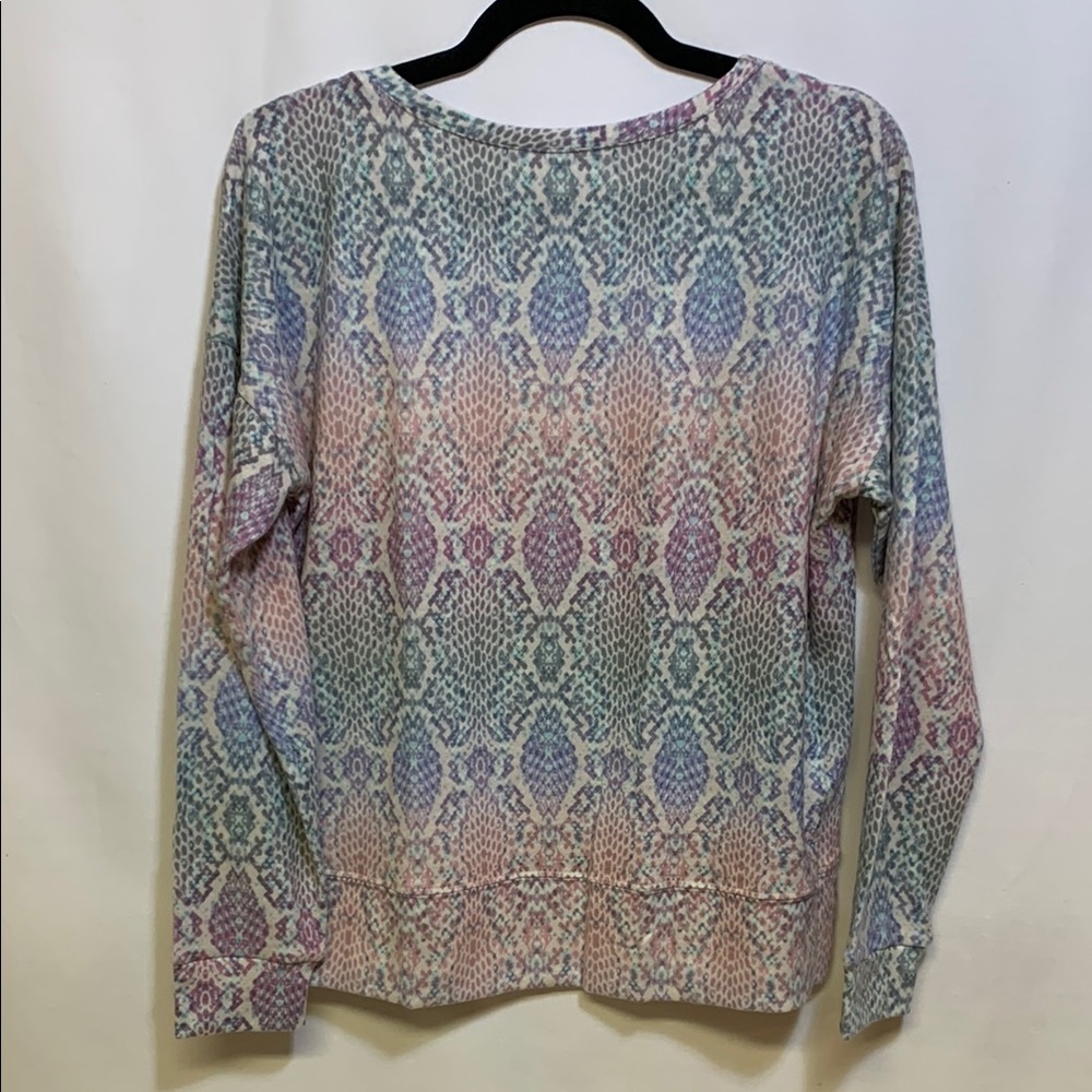 Onzie Pastel Patterned Top - Picture 5 of 6